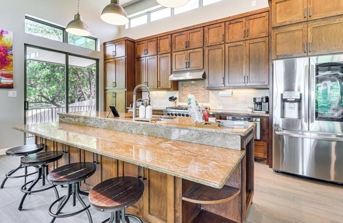 Leander Casa | Lake Travis House w/ Private Dock, Pool & Hot Tub!