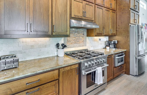 Leander Casa | Lake Travis House w/ Private Dock, Pool & Hot Tub!