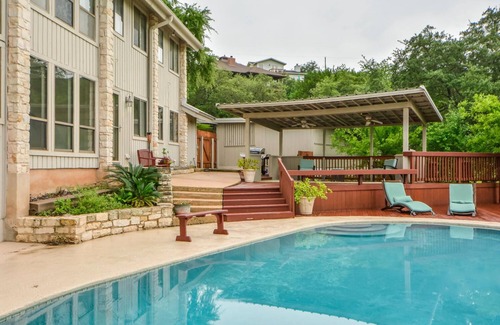 Travis Landing Casa | Vistas panorámicas del lago Travis en 1 acre con piscina, naturaleza y diversión