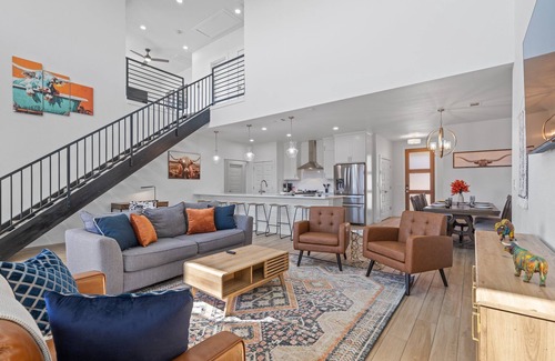 Waterford On Lake Travis Casa | Lake Travis Resort-Style Amenities + Game Room! Welcome to Point Venture, TX