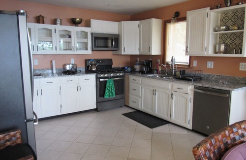 Belleville Casa | Lakefront home on 1.6 acres