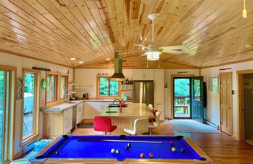 Cook Cabina | Lake Vermilion Waterfront Cabin with Amazing Sunrise View