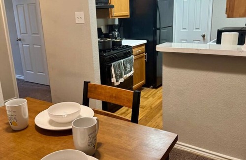 El Lago Apartamento | Lake view 1Bed Apt | Pool | Nasa & Kemah Boardwalk