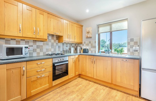 Maltby le Marsh Cabaña | Lake View 2 - UK45578