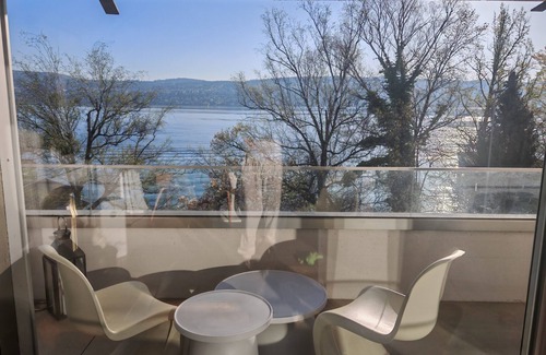Horgen District Apartamento | Lake view & access designer apartment