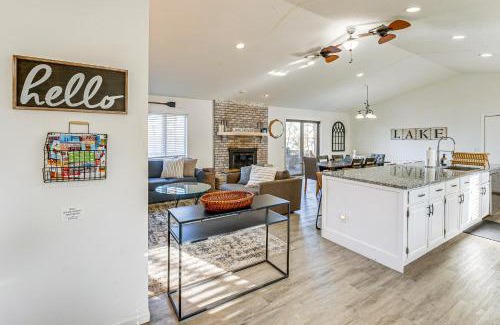 Whitehall Casa | Lake View and Deck Group Getaway in Whitehall!