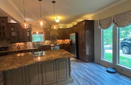 Texarkana Casa | Lake View Cabin
