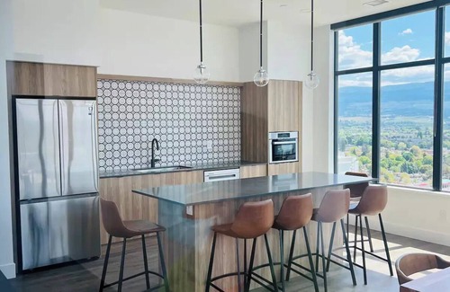 Downtown Kelowna Apartamento | Lake View Condo 3 in Kelowna