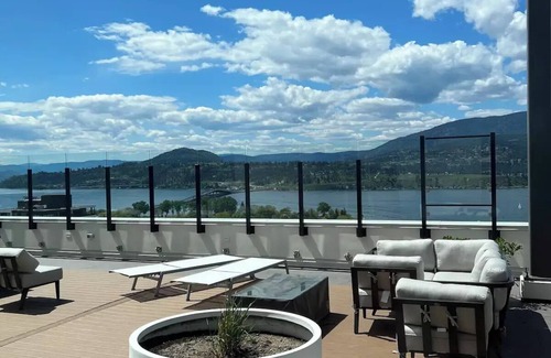 Downtown Kelowna Apartamento | Lake View Condo 3 in Kelowna