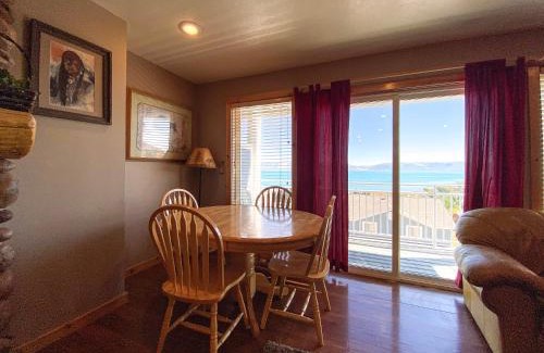 Harbor Village Casa | Lake View Condo 874 1