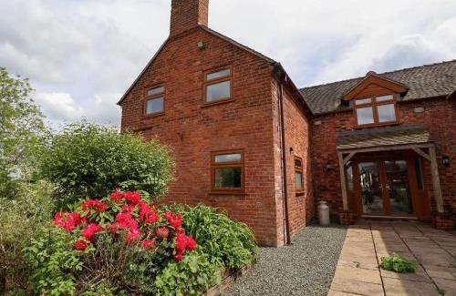 Market Drayton Casa | Lake View Cottage