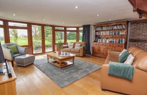 Market Drayton Casa | Lake View Cottage