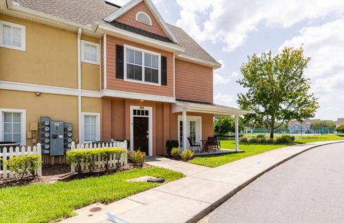 Venetian Bay Villages Casa | Lake View, Experience the Sunsets Here