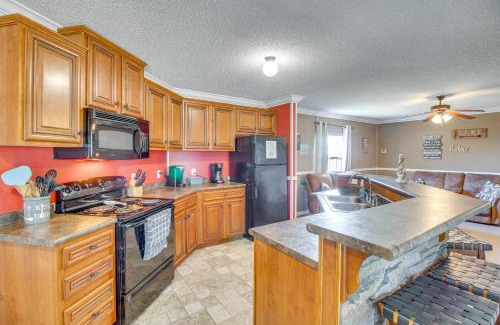 Mountain Home Casa | Lake-View Getaway with Grill in Mountain Home!