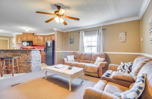 Mountain Home Casa | Lake-View Getaway with Grill in Mountain Home!