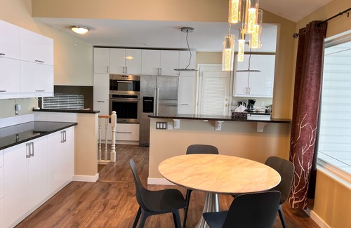Central Okanagan Casa | Lake View House In Peachland