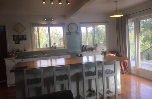 Upper Moutere Casa | Lake view House ,beautiful country living .Amazing views of lake ,mountains
