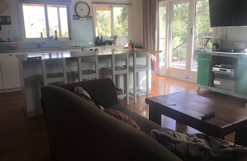 Upper Moutere Casa | Lake view House ,beautiful country living .Amazing views of lake ,mountains