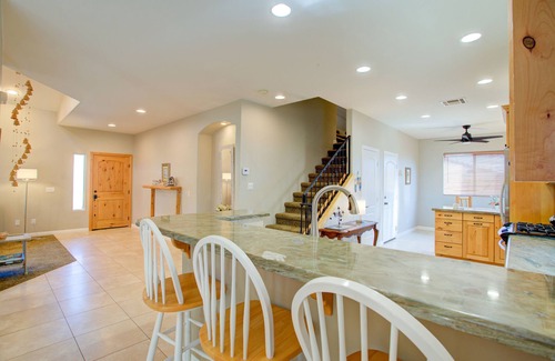 Lake Elsinore Casa | +Lake View House+ Walk to private sandy beach. Private lake access.