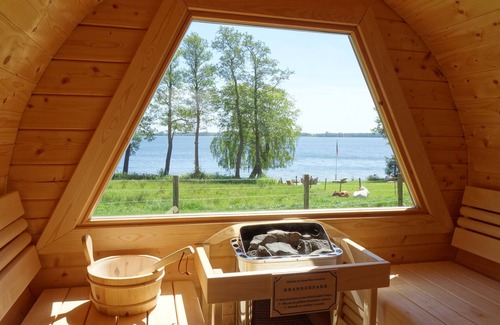 Klein Wittensee Apartamento | Vista al lago, acceso al lago, 3 ***, barril de sauna, WiFi, cerca del mar Báltico, 2-4 personas, jardín, moderno
