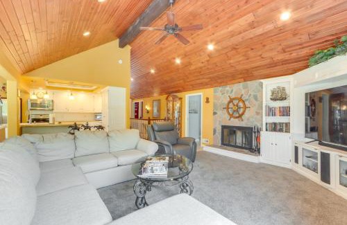 Osage Beach Casa | Lake-View Osage Beach Resort Home with Game Room!
