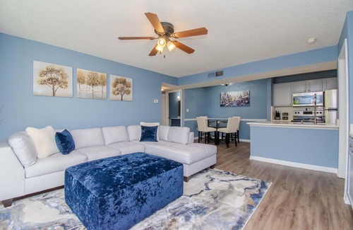 Brandon Condominio | Lake View - Tennis Court View - 2 Bedroom 2 Bath