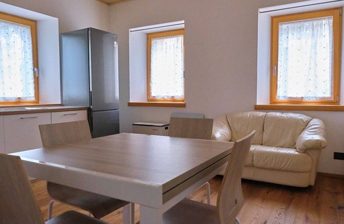 Auronzo di Cadore Apartamento | Lake view two-room apartment