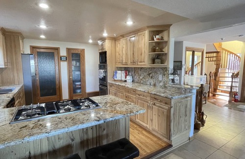 Stateline Casa | Lake Views and location. Quiet yet 10 minutes to casinos, skiing and beaches!