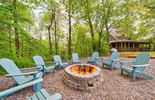 Morganton Casa | Lake Views Hot Tub Fire Pit 6bed