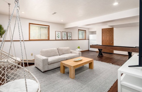 Howard Casa | Lake Views: Modern Coastal 3 BR Apple Valley Lake Beach House