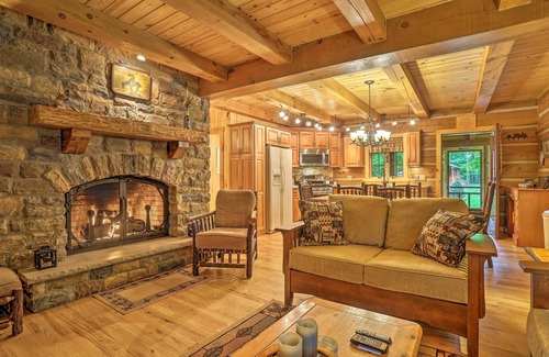 Greentown Cabina | ¡NUEVO! Lake Wallenpaupack Cabin w / Shared Pool!