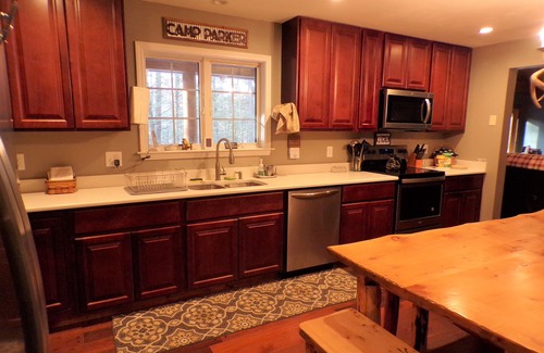 Greentown Casa | Lake Wallenpaupack: Lakefront Home & Seasonal Dock Slip
