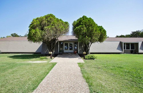 Lake Whitney Complejo | Lake Whitney Camping Resort Ramp Cabin 4