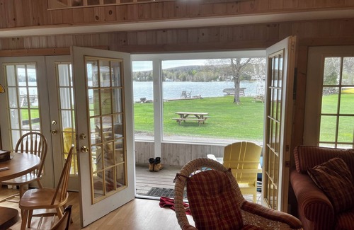 Orleans Cabaña | Lake Willoughby Direct Waterfront