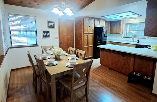 Pollock Pines Cabina | Lake, Winery, Apple Hill