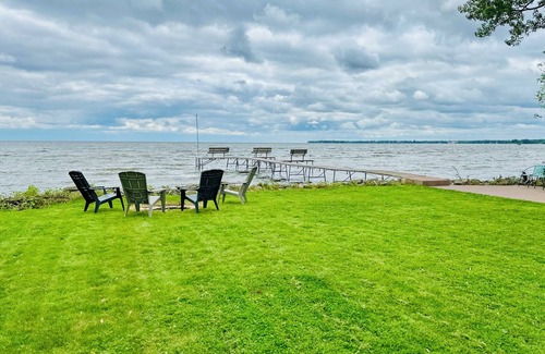 Fox Crossing Cabaña | Lake Winnebago Getaway!