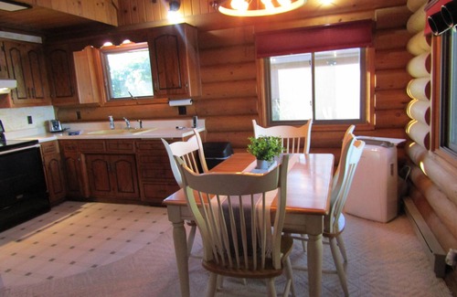 Chilton Casa | Lake Winnebago waterfront 3 bedroom Log home on a private lot with a great view!