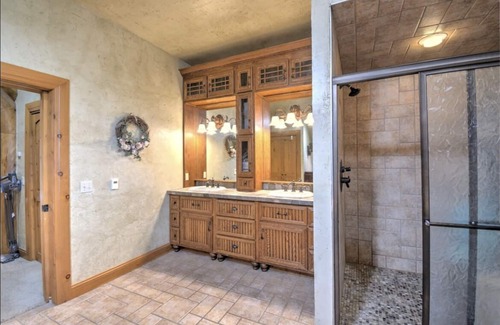 Poynette Cabina | Lake Wisconsin Lodge