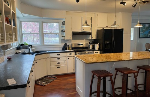 Lodi Casa | Lake Wisconsin - Sunset Bay Stunner