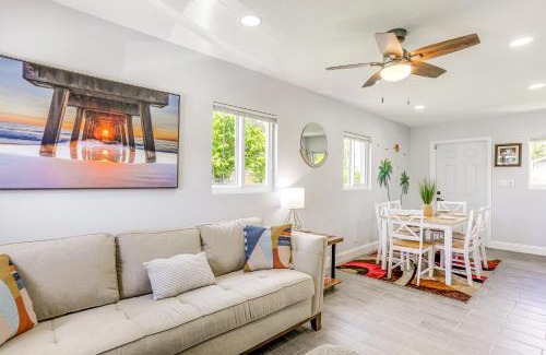 Seminole Manor Casa | Lake Worth Retreat with Fire Pit 5 Mi to Beaches!