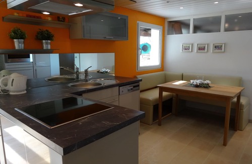 Meilen District Apartamento | Lake Zurich, Rapperswil, Suiza, Uster, Wetzikon, Zurich, San Gallen, Schwyz