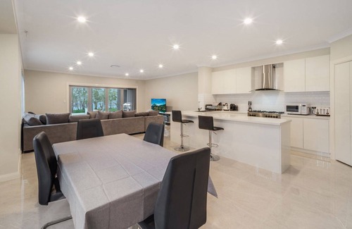 Berkeley Vale Casa | Lakedge Home at Berkeley Vale