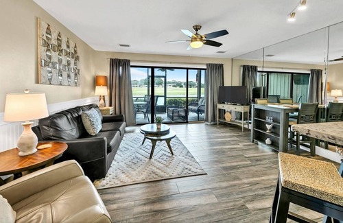 Miramar Beach Cabaña | Lakefront 120 1 Bedroom Condo by Redawning