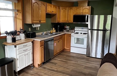 Lake Wissota Apartamento | 🔥 Lakefront · 2 Docks · Portable Fire Pit · Grill · Laundry, M-W 1 night stays
