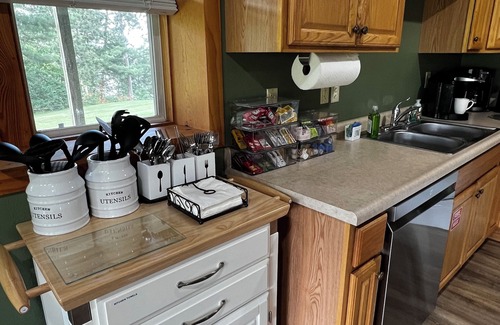 Lake Wissota Apartamento | 🔥 Lakefront · 2 Docks · Portable Fire Pit · Grill · Laundry, M-W 1 night stays