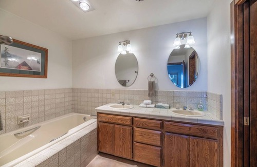 Hope Condominio | Lakefront - 3 Bedroom