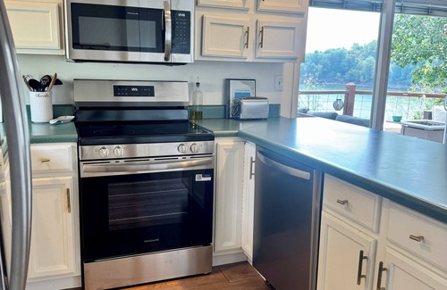 Falls of Rough Casa | Lakefront 3BR/2BA-Wake Up to Views, Private Master Suite, Deck & Firepits!