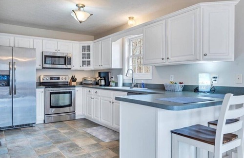 Moneta Casa | Lakefront 3BR Home with Dock, Fire Pit, Lawn Games, and Game Room