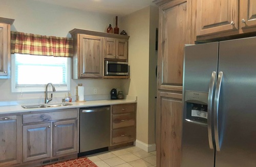 Young Harris Casa | FRENTE AL LAGO 3Bd / 2. 5Ba Lake Chatuge, Muelle privado, Wifi, Lakeside Firepit, Kayaks