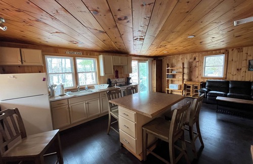 Gilmanton Casa | Lakefront 4 Bedroom 2 Bathroom Retreat with Beach and Dock